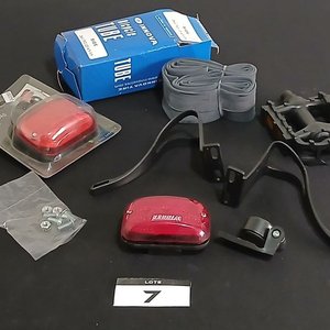 Accesorios para Bicicleta: Inflador, Cámara Innova Rodado 26, Luz LED Trasera y Pedal - imagen 2