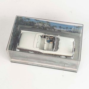 Auto Ford Fairlane de la película James Bond Die Another Day escala 1/24 - imagen 2