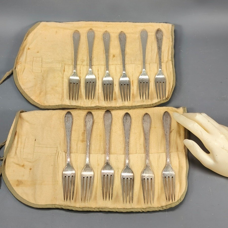 Item 18551 - Image 30