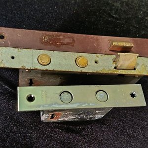 Lote de 3 Cerraduras y Accesorios, Varias Medidas - imagen 4