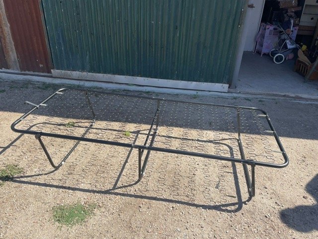 Cama de colchón plegable en buen estado - imagen 3