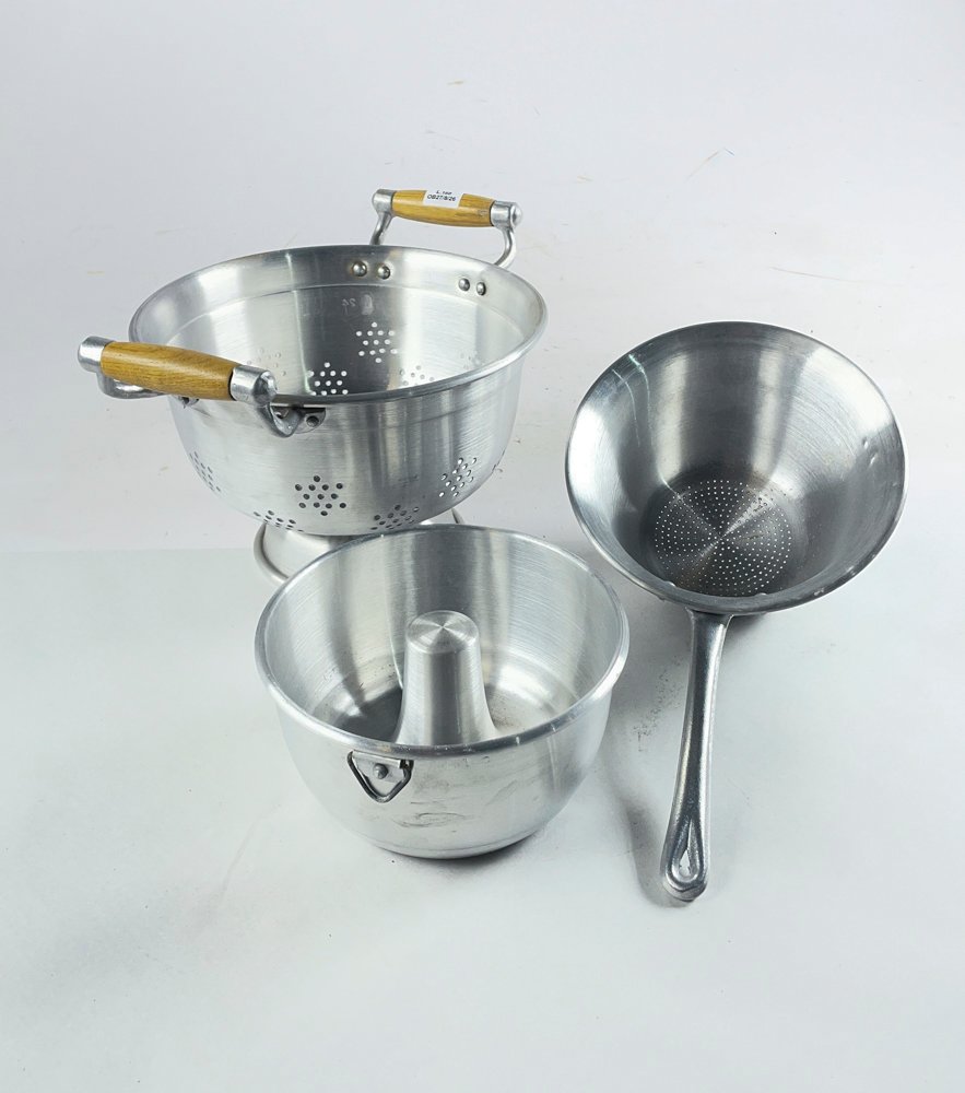 Set de 3 Piezas de Cocina: Colador y Budinera de Aluminio