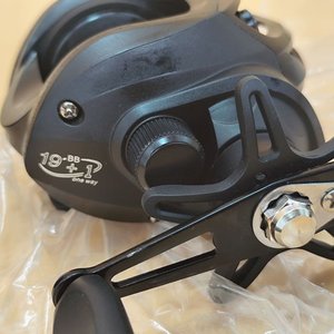 Reel de Pesca "Galleta" Casting AI-2000, Nuevo en Caja - imagen 2