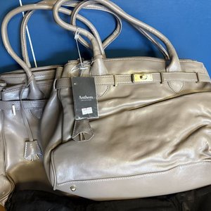 Set de 2 Carteras Grises Marca Anthem Collection - imagen 2