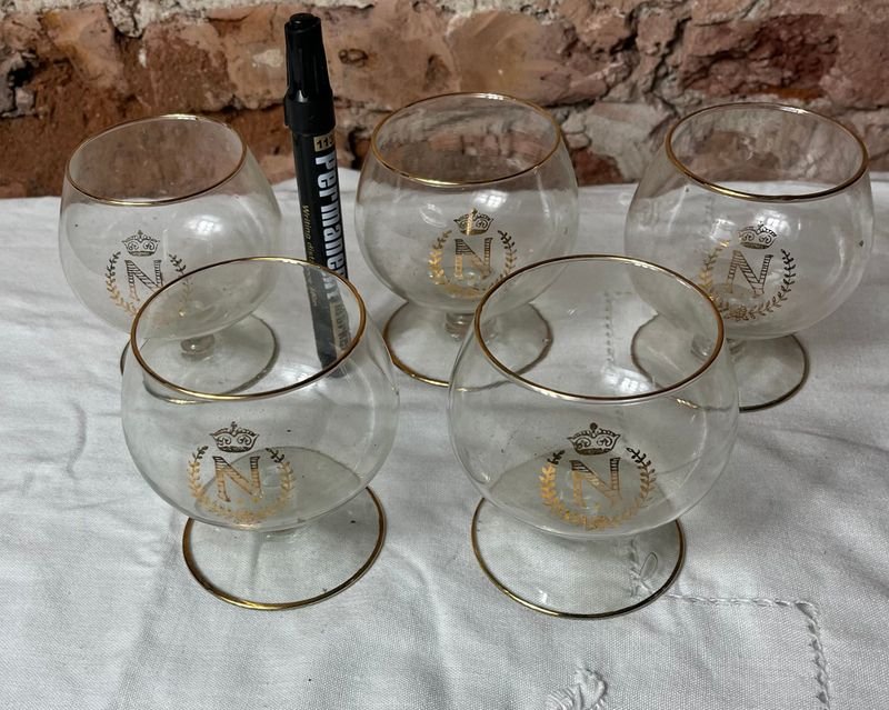 Juego de 5 Copas de Cognac Napoleon con Borde Dorado