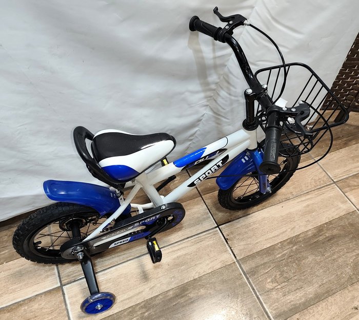 Bicicleta infantil con ruedas de entrenamiento y accesorios - imagen 5