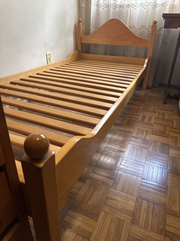 Cama de una plaza en guatambú macizo - Muebles de calidad - imagen 4