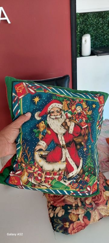 Almohadones decorativos de colores - imagen 4