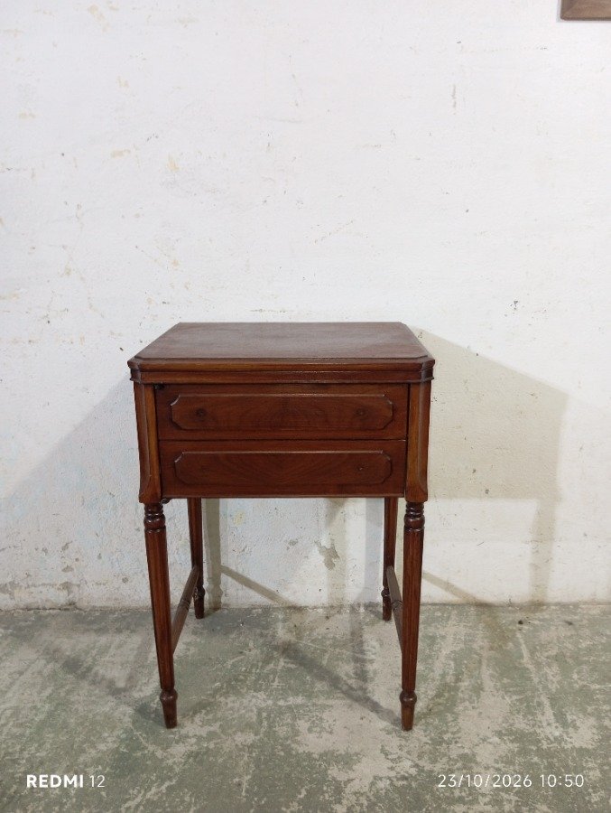 Mesa Auxiliar Antigua de Madera con Tapa Volcable