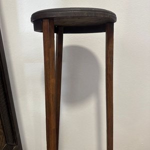 Pedestal de Roble Estilo Clásico - imagen 4