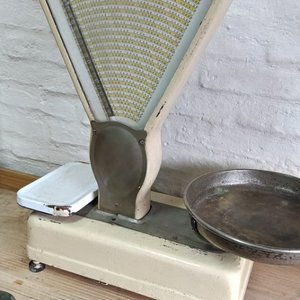 Balanza Mecánica Berkel con Cepo y 5 Pesas de Bronce y Hierro - imagen 6