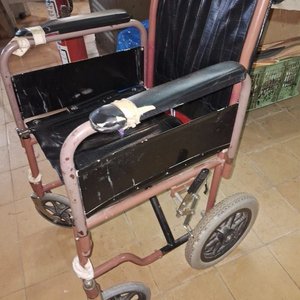 Silla de Ruedas para Restaurar - imagen 1
