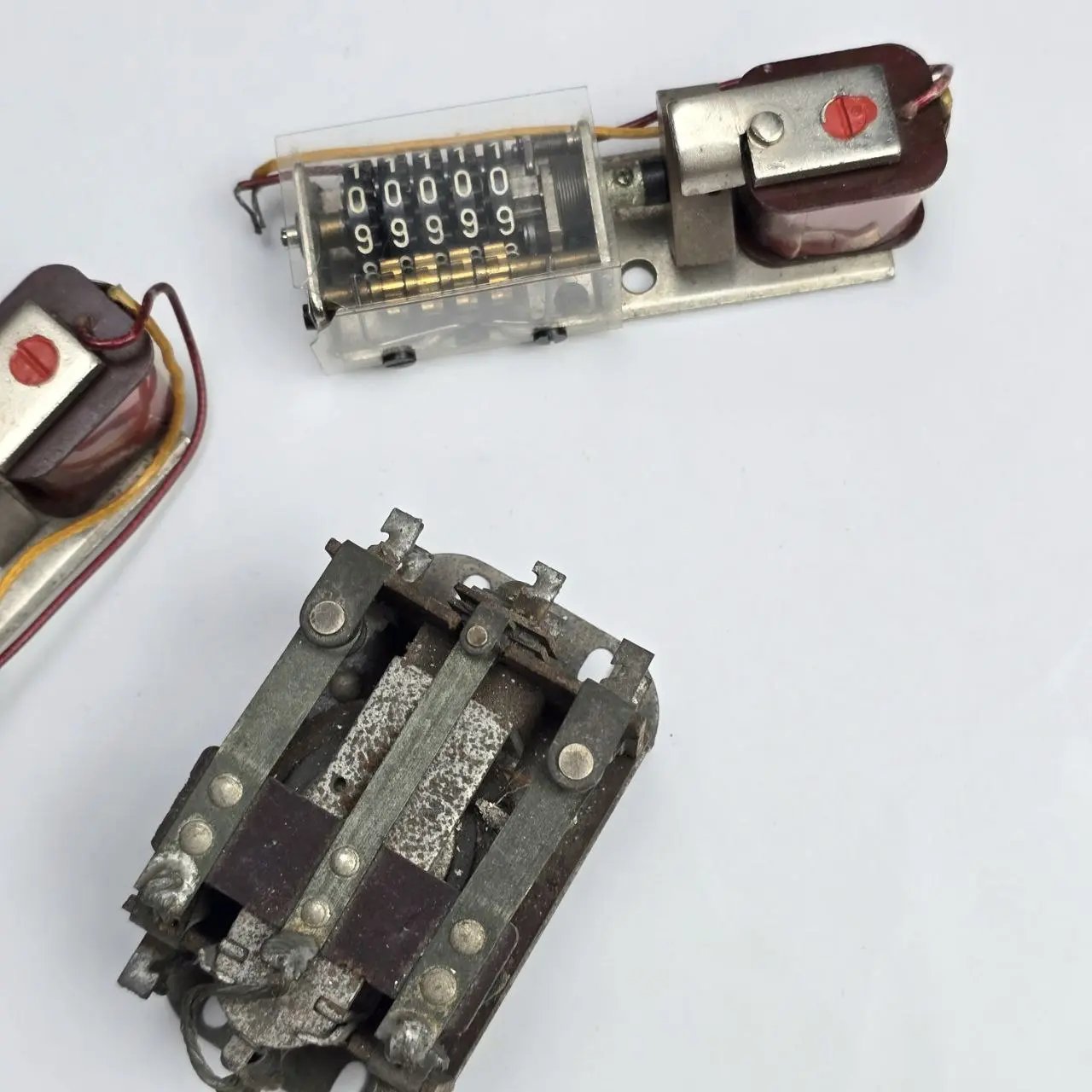 Item lote-42-relei-y-2-contadores - Image 2