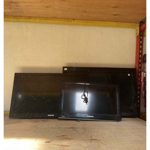 Lote siguiente: 3 Televisores Panavox de 24" y 32" (2)