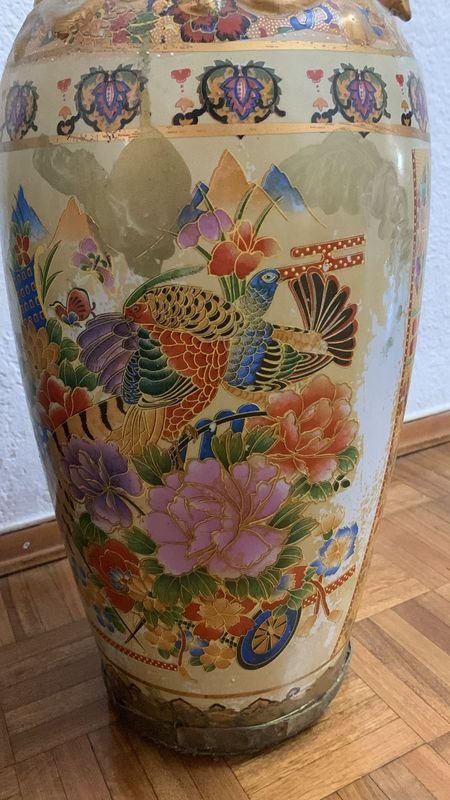 Jarrones de porcelana cantón decorados con flores y motivos de aves - imagen 7