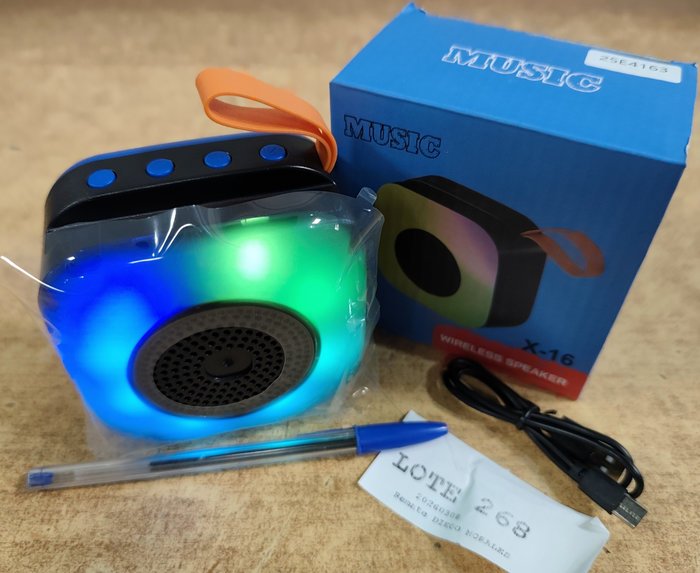 Altavoz Portátil con Bluetooth, Recargable y Luces LED - imagen 5