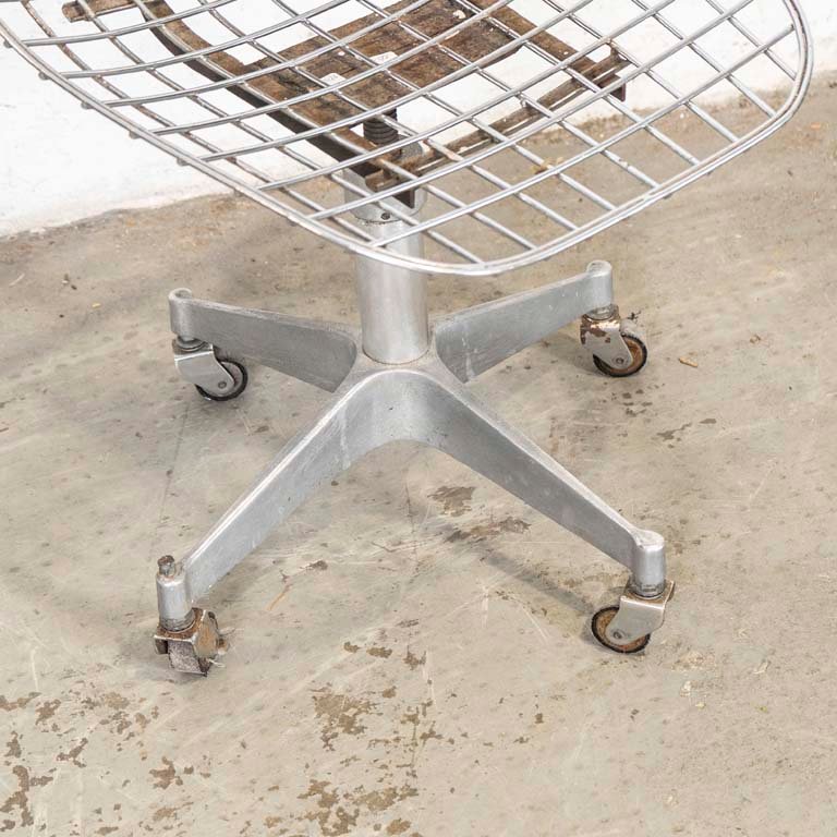 Silla rodante tipo Bertoia en venta - imagen 2