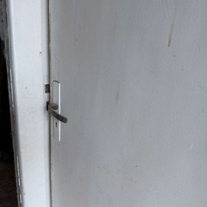 Lote de 2 Puertas Macizas Blancas con Marcos - imagen 5