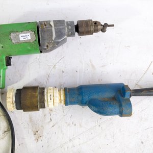 Lote siguiente: Taladro Hitachi Verde y Inyector para Bomba