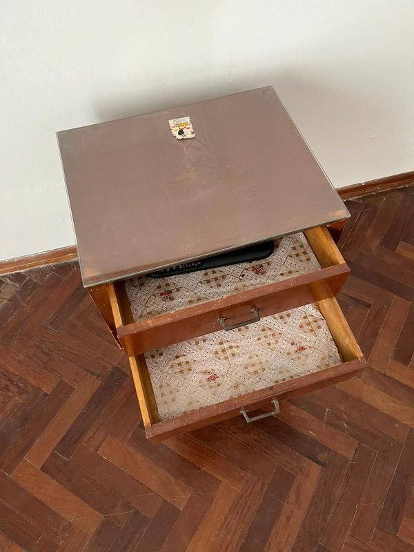 Mesita de luz estilo americana para decorar tu hogar - imagen 3