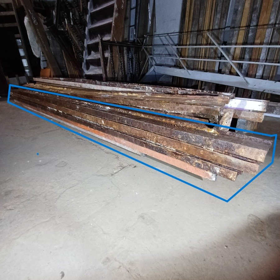 Item 16761 - Image 0