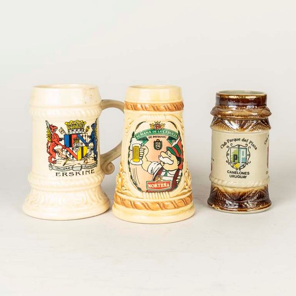 Lote de 3 Jarras de Cerveza de Cerámica con Diseños Distintivos