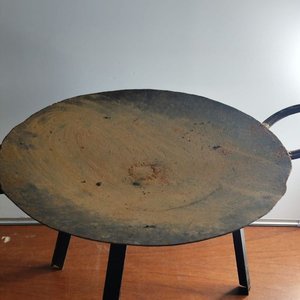 Disco de Arado Grande con Patas y Asas, Sin Uso - imagen 4