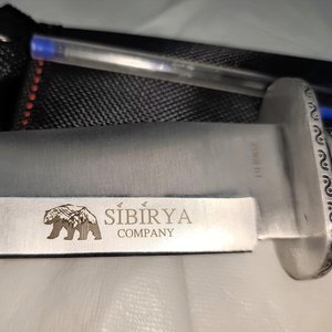 Cuchillo SIBIRYA COMPANY de Acero con Hoja Grabada y Empuñadura con Relieves, Incluye Funda - imagen 4