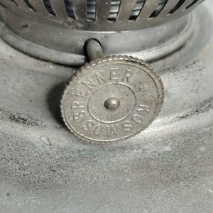 Dos Bases de Farol a Querosene Antiguas para Decoración - imagen 2
