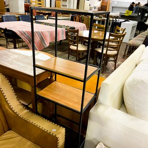 Lote anterior: Estantería Metálica con Madera Clara