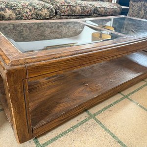 Mesa Ratona Moderna de Madera con Tapa de Vidrio - imagen 4