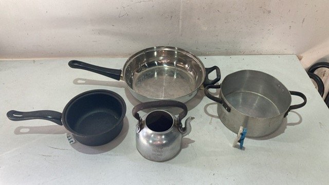 Lote anterior: Sartenes de plata en buen estado