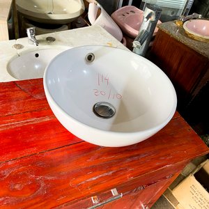 Mueble de Baño de Madera con Bacha y Grifería - imagen 4
