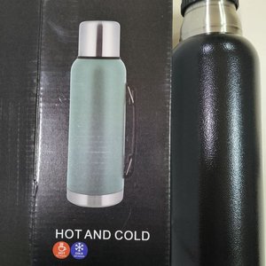 Termo Metálico Negro Vacum 1000ml Nuevo en Caja - imagen 1
