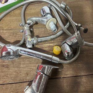 Lote anterior: Grifería de Baño y Cocina Cromada