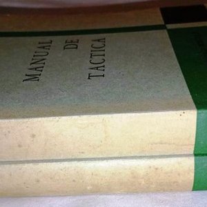 2 Libros "Manual de Táctica" - Circulo Militar - Colección General Berisso (1963) - imagen 9