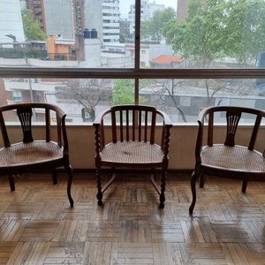 Lote anterior: Set de 3 Sillones de Madera con Asiento de Esterilla para Restaurar