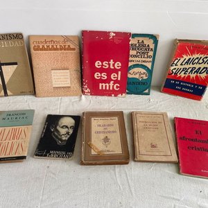 Lote siguiente: Lote de Libros sobre Cristianismo y Religión