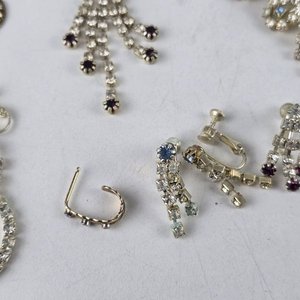 Lote Variado de Bijouterie: Collares, Pulseras y Aros con Brillantes - imagen 5