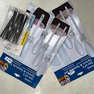 Lote siguiente: Set de Utensilios de Cocina de Silicona y Moldes
