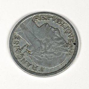 Lote de Doce Monedas Varias de Colección - imagen 4
