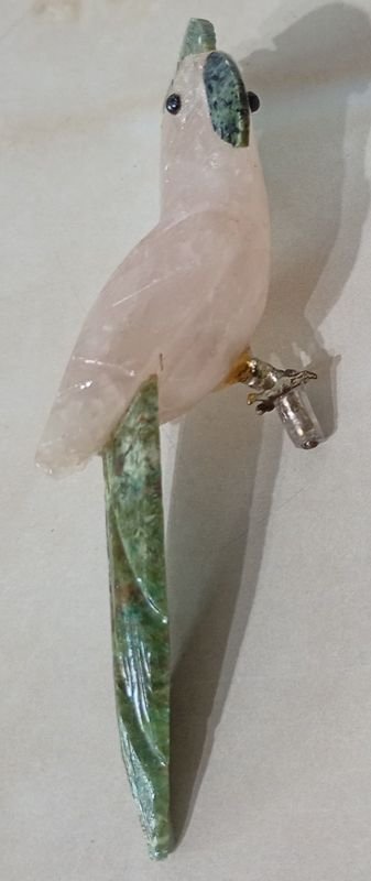 Cacatúa en piedra semi preciosas, una parte en Cuarzo Rosado y otra en Jade Verde - imagen 3