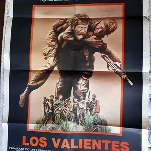 Lote siguiente: Poster de Cine "Los Valientes" (Uncommon Valor) - Gene Hackman, 1983