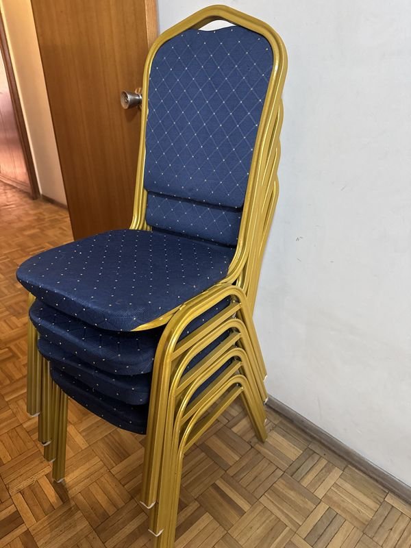 Sillas Apilables Modernas de Diseño Azul y Metal - imagen 4
