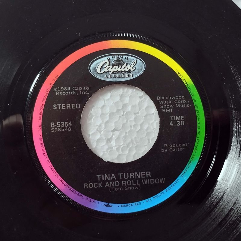 Tina Turner - Álbum 'What's Love Got To Do With It' de 1984 - imagen 4