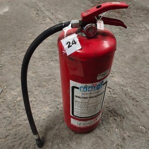 Lote anterior: Extintor Portátil Rojo Grauser con Manguera y Manómetro
