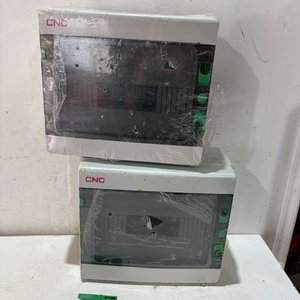 Lote siguiente: 2 Cajas de Distribución Eléctrica CNC