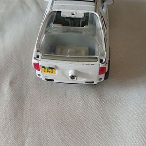 Miniatura Land Rover Freelander de Metal Blanco - imagen 3