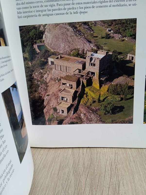 Item 883812 - Image 1