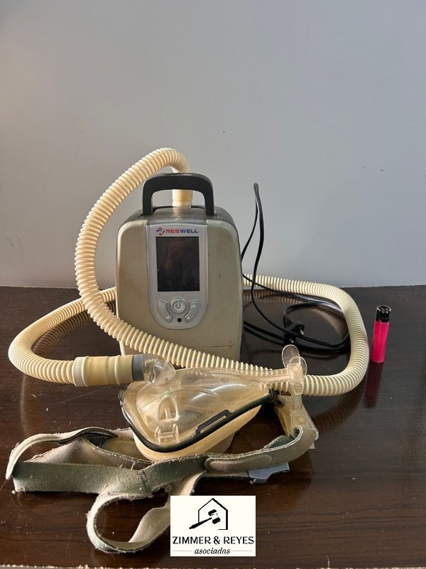 Máscara CPAP ResMed con Tubo y Fuente
